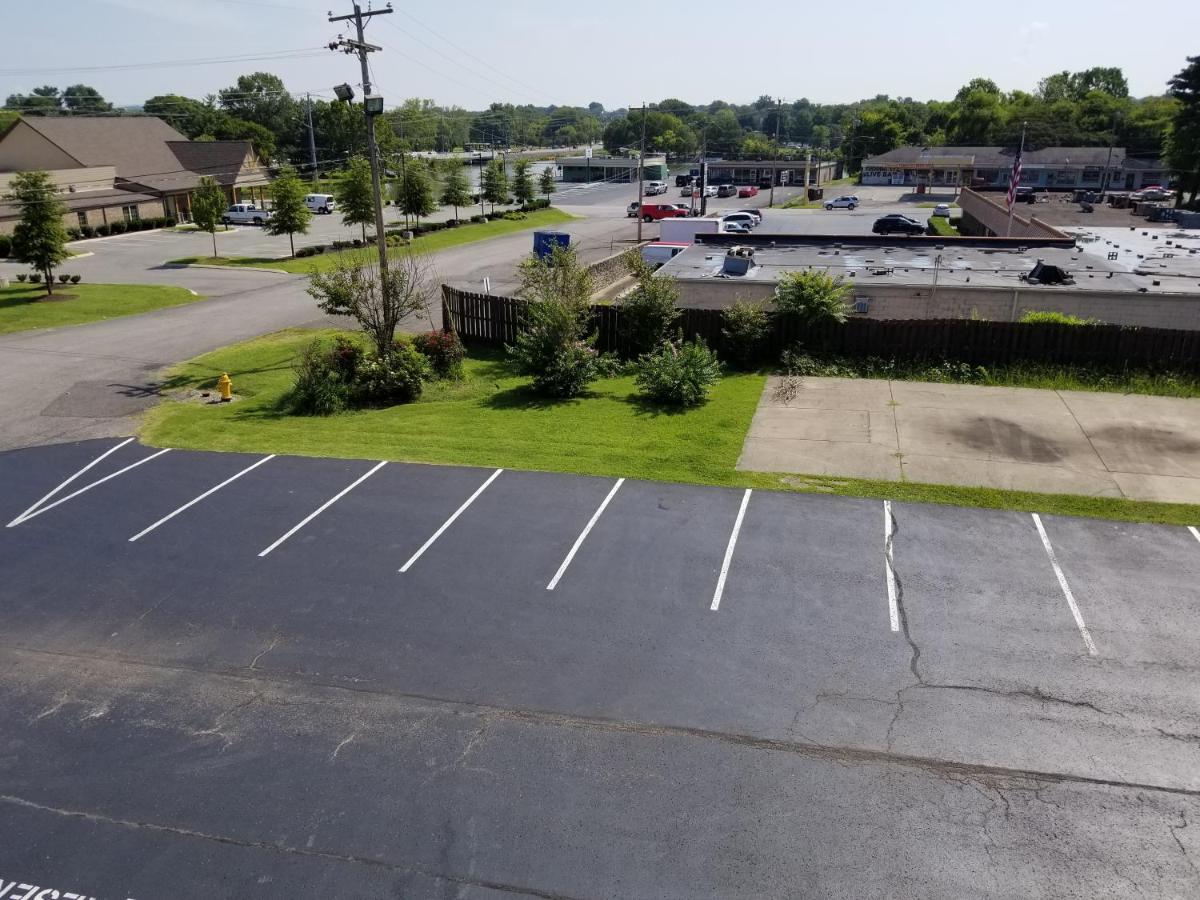 Drakes Creek Inn - Formerly The Relax Inn Hendersonville Buitenkant foto