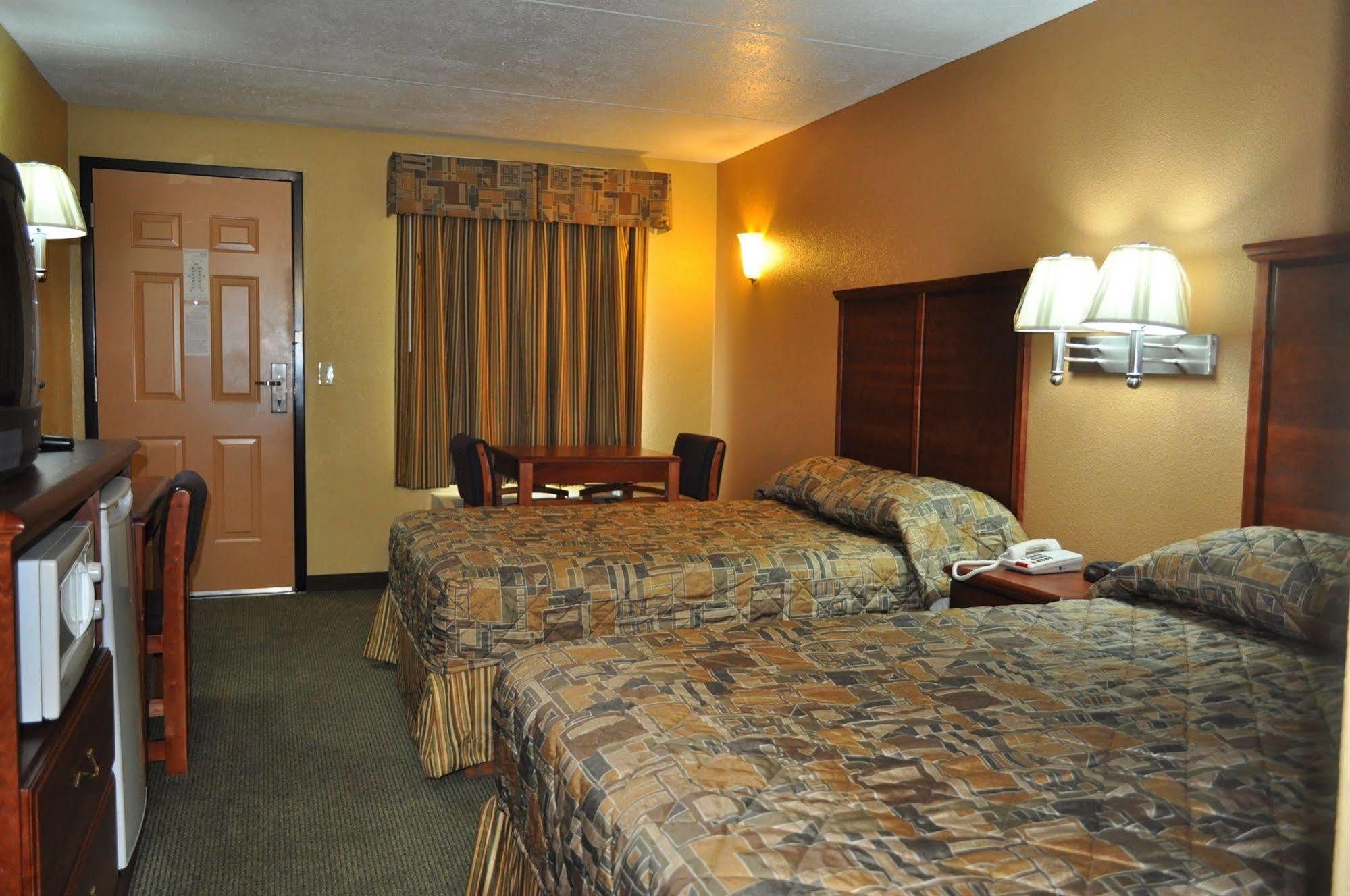 Drakes Creek Inn - Formerly The Relax Inn Hendersonville Buitenkant foto