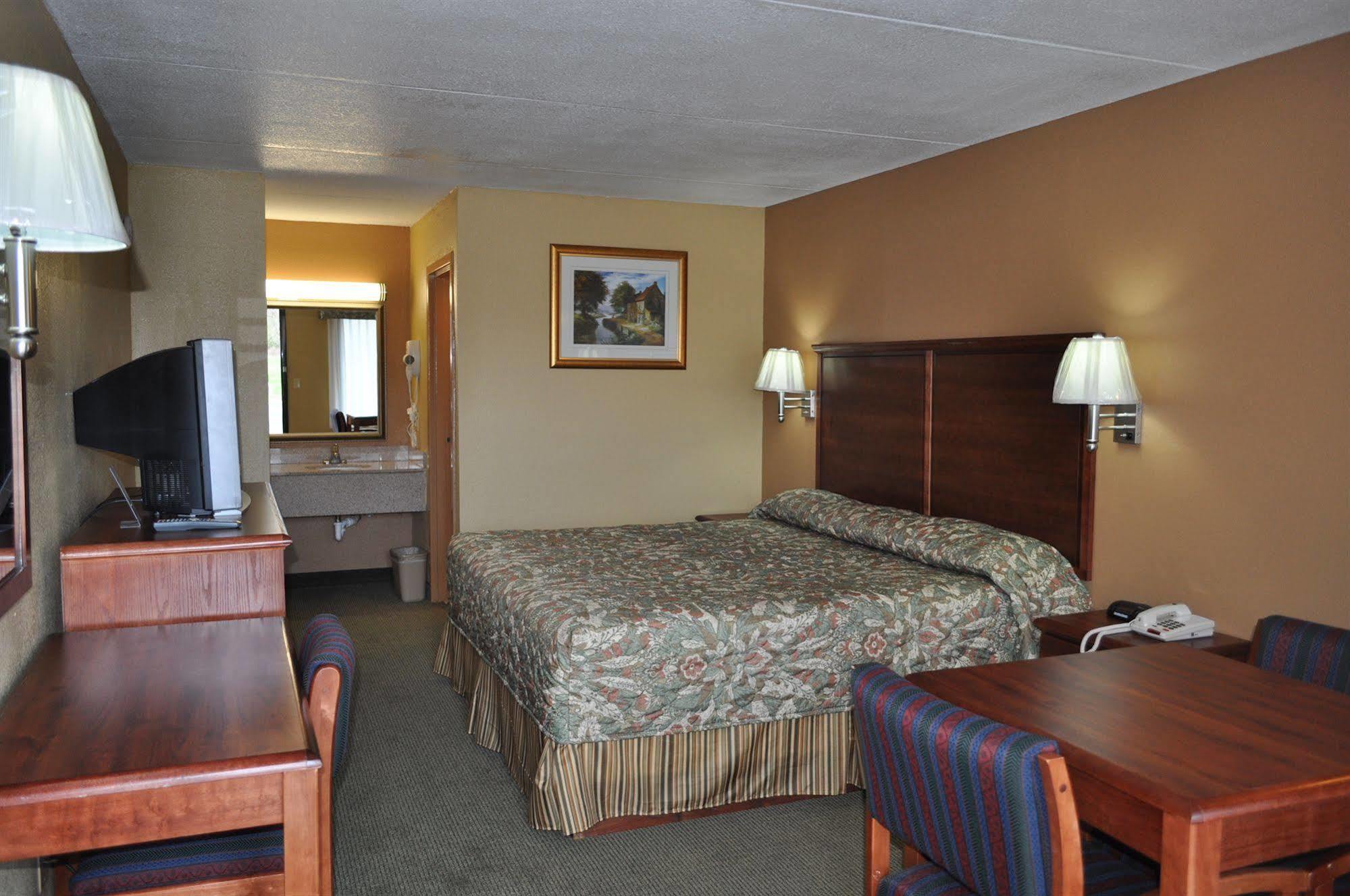 Drakes Creek Inn - Formerly The Relax Inn Hendersonville Buitenkant foto